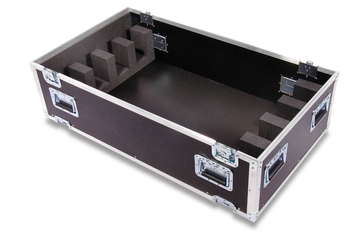 Zwischenring Stairville Show Bar Pro 16x10 RGBAW 4x IP65  BK