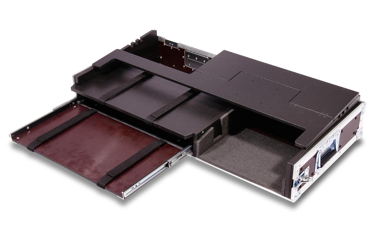 Winkelcase für Videoregie 2x Notebook + 1x Roland V-40HD + 1 – Bild 8