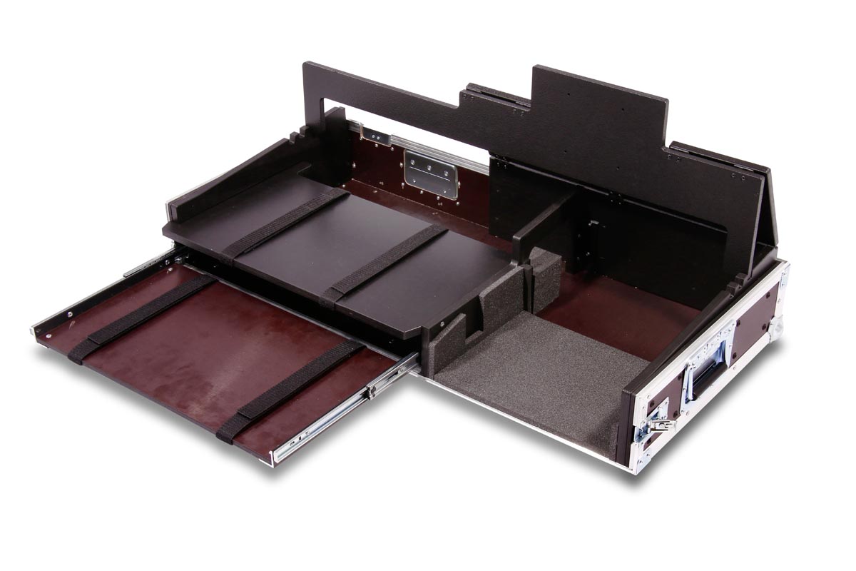 Winkelcase für Videoregie 2x Notebook + 1x Roland V-40HD + 1 – Bild 9