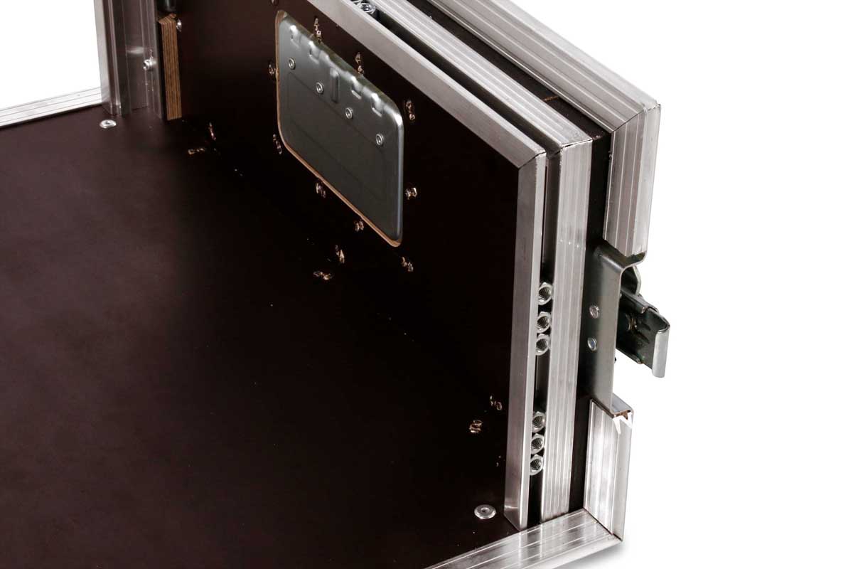 4HE Live Triple Door Rack 45 + Lüftung – Bild 10