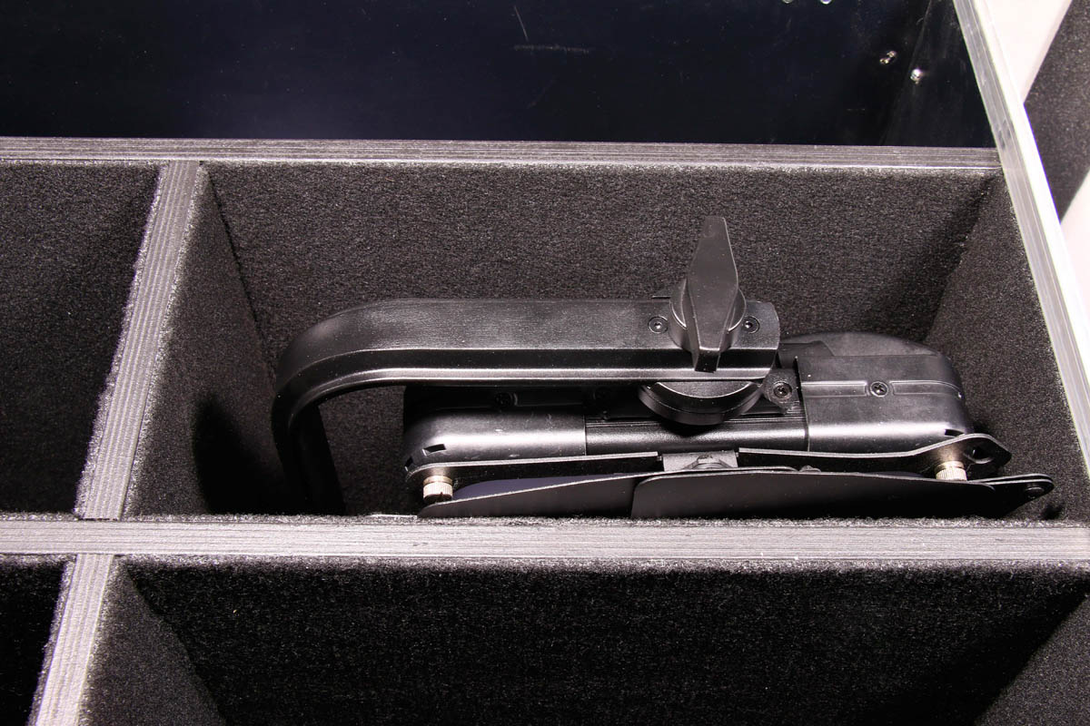 Truhencase Elation TVL Softlight DW 6 in 1 RG BK – Bild 9