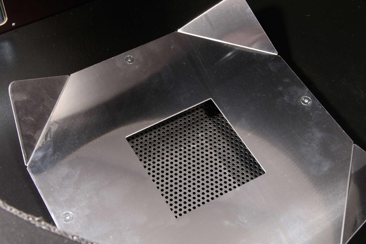 Winkelcase für Monolith Grill mit Tischfunktion V3 – Bild 7