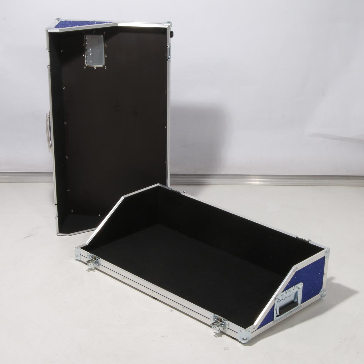 Pedalcase schräg 820x420x210mm BxTxH Glitzerblau B-Stock – Bild 5