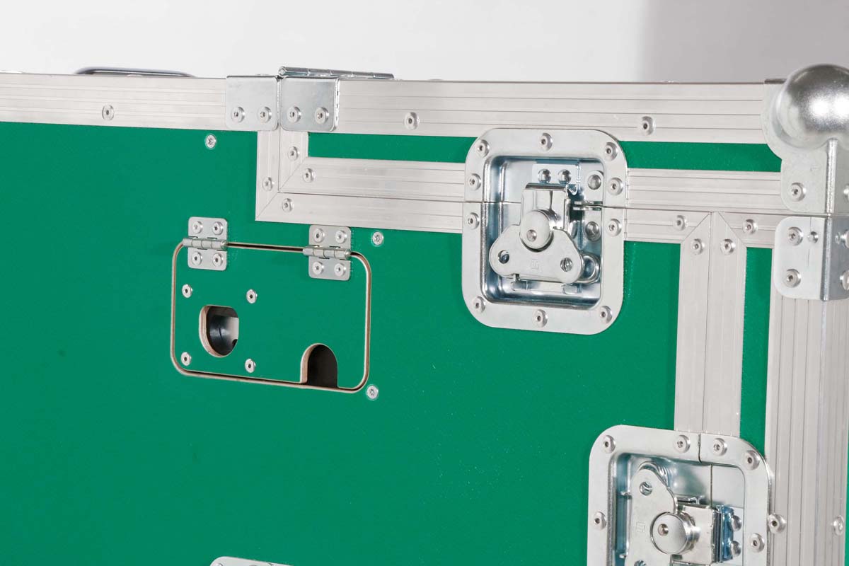 Live Winkelcase mobile Garderobe für Fräcke – Bild 8