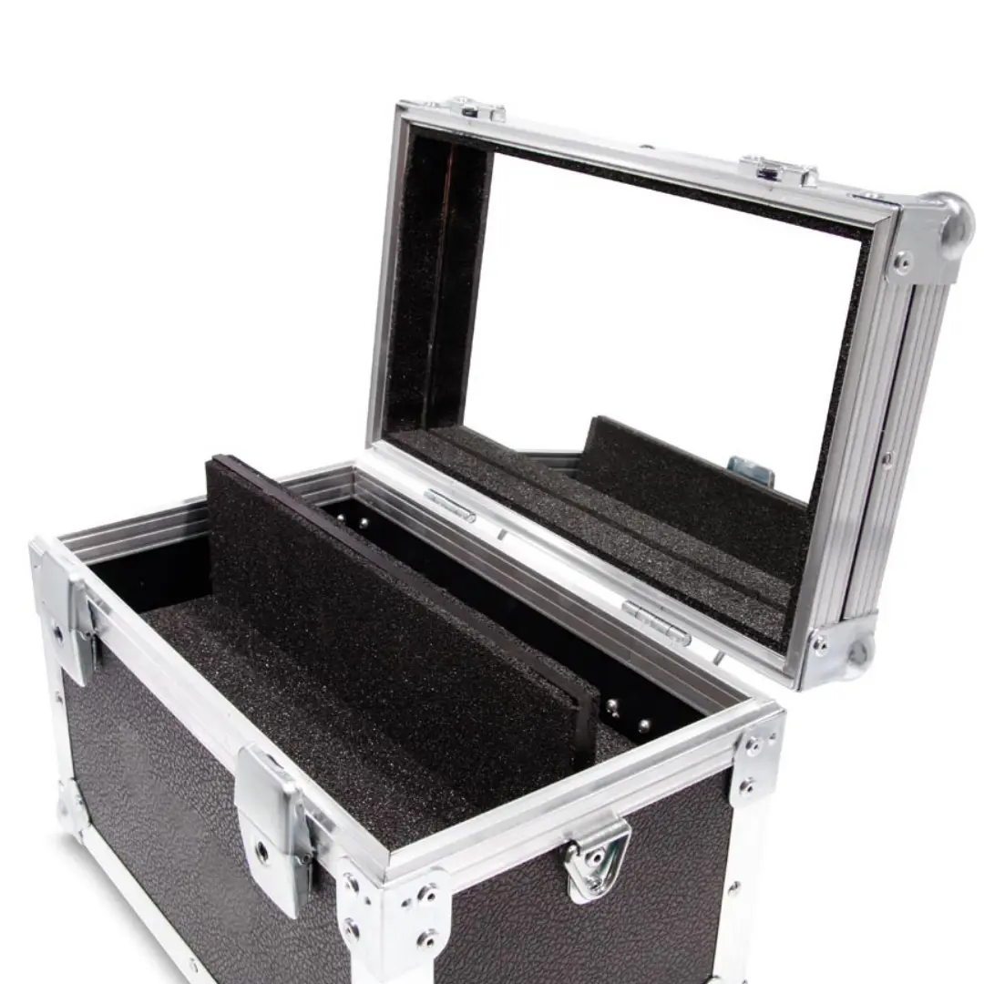 Maßgeschneidertes Spiegel-Case von L.T. Cases für mobile Garderobe, Make-up und Eventeinsatz